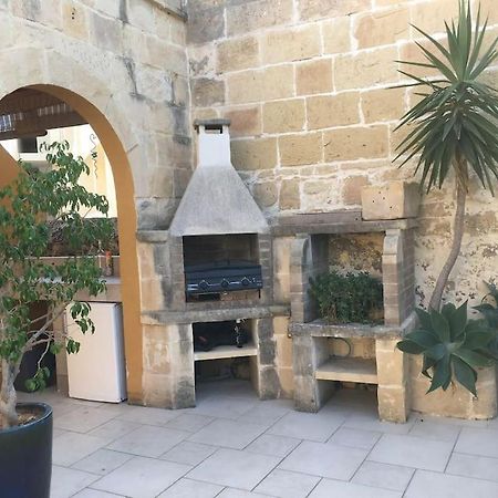 Studio Apartment With Pool In House Of Character. Birkirkara Luaran gambar