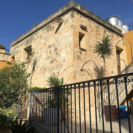 Studio Apartment With Pool In House Of Character. Birkirkara Luaran gambar